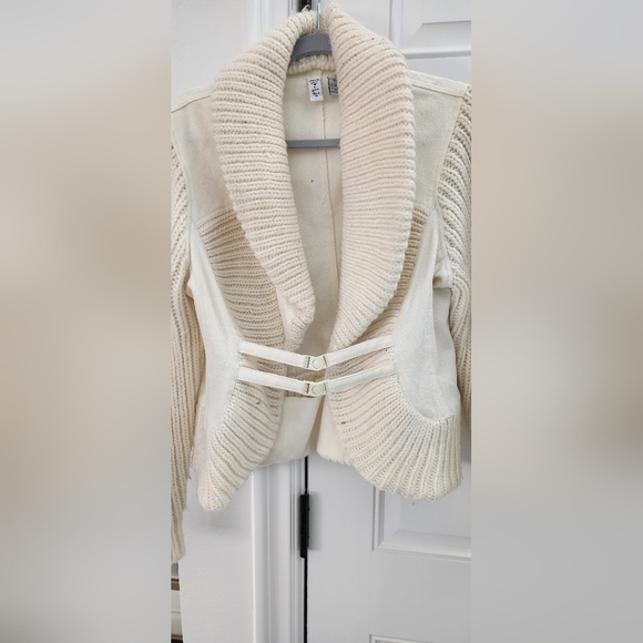 Jacket - Picture 2 of 3